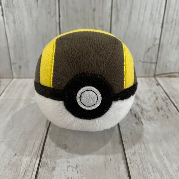 Pokemon Ultra Ball Plush Stuffed Toy 5" Tomy - Picture 1 of 5